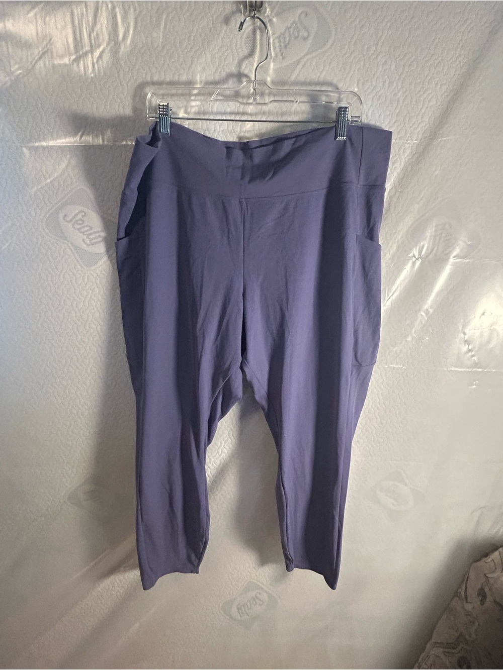 REI Lavender Capri Leggings with Side Pockets